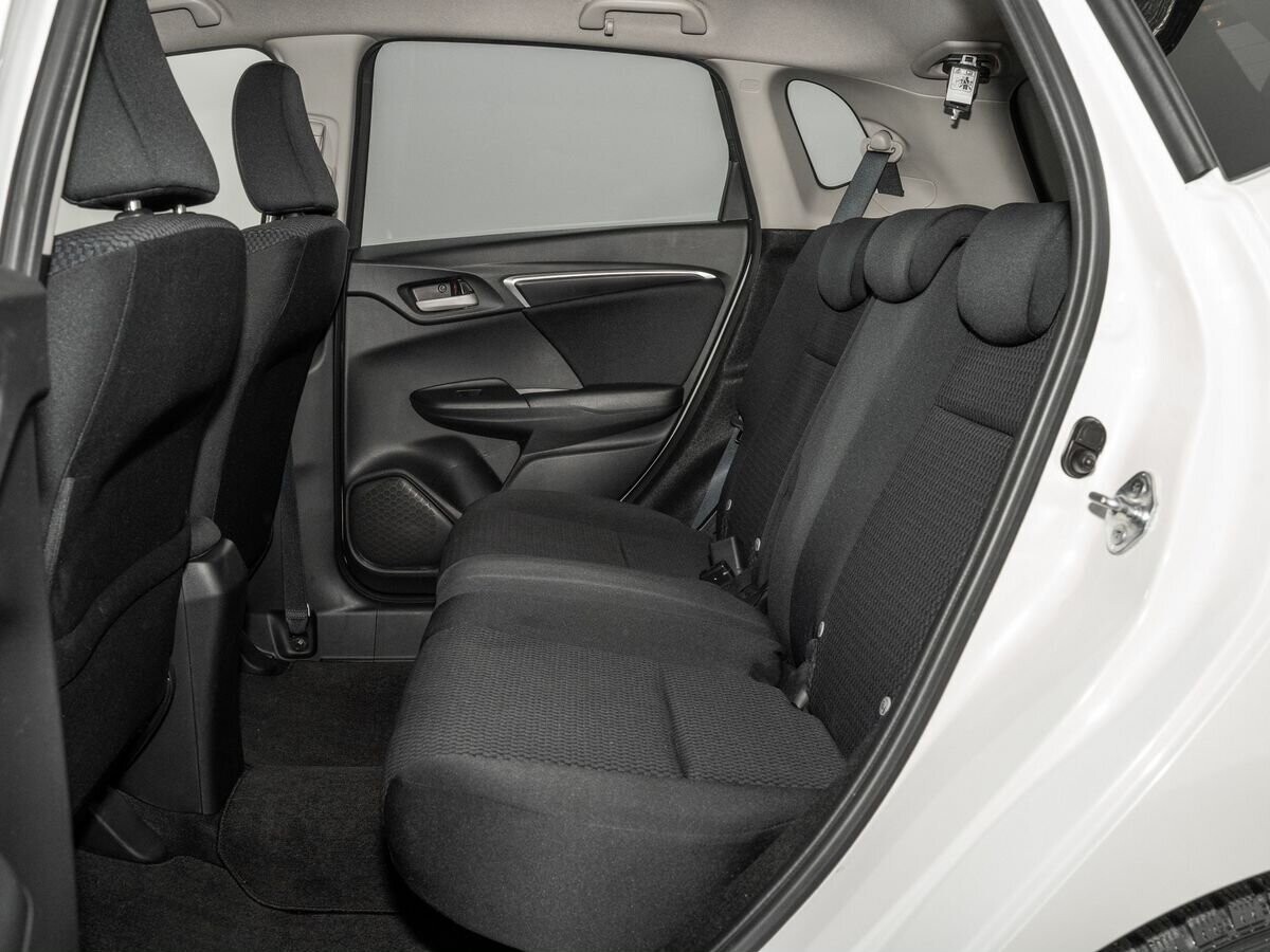 Honda Fit 2018 - фото автомобиля