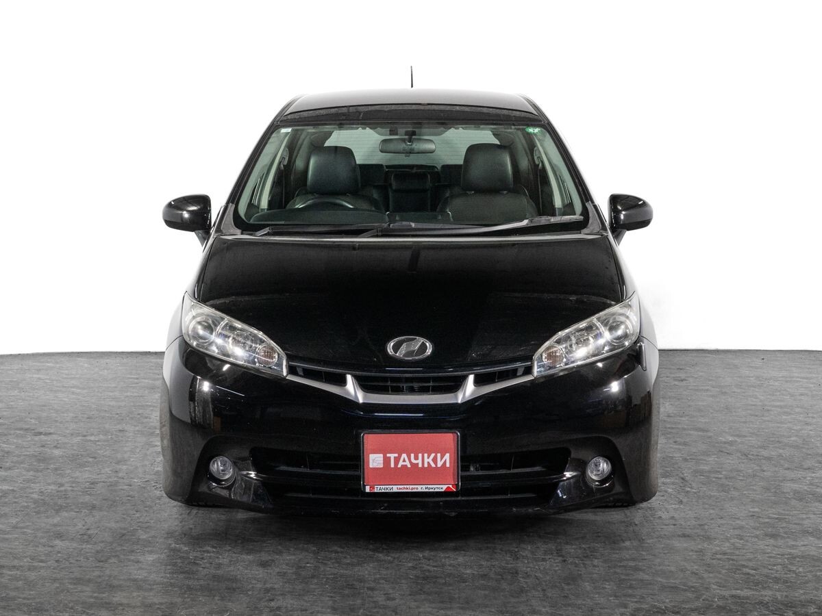 Toyota Wish 2011 - фото автомобиля