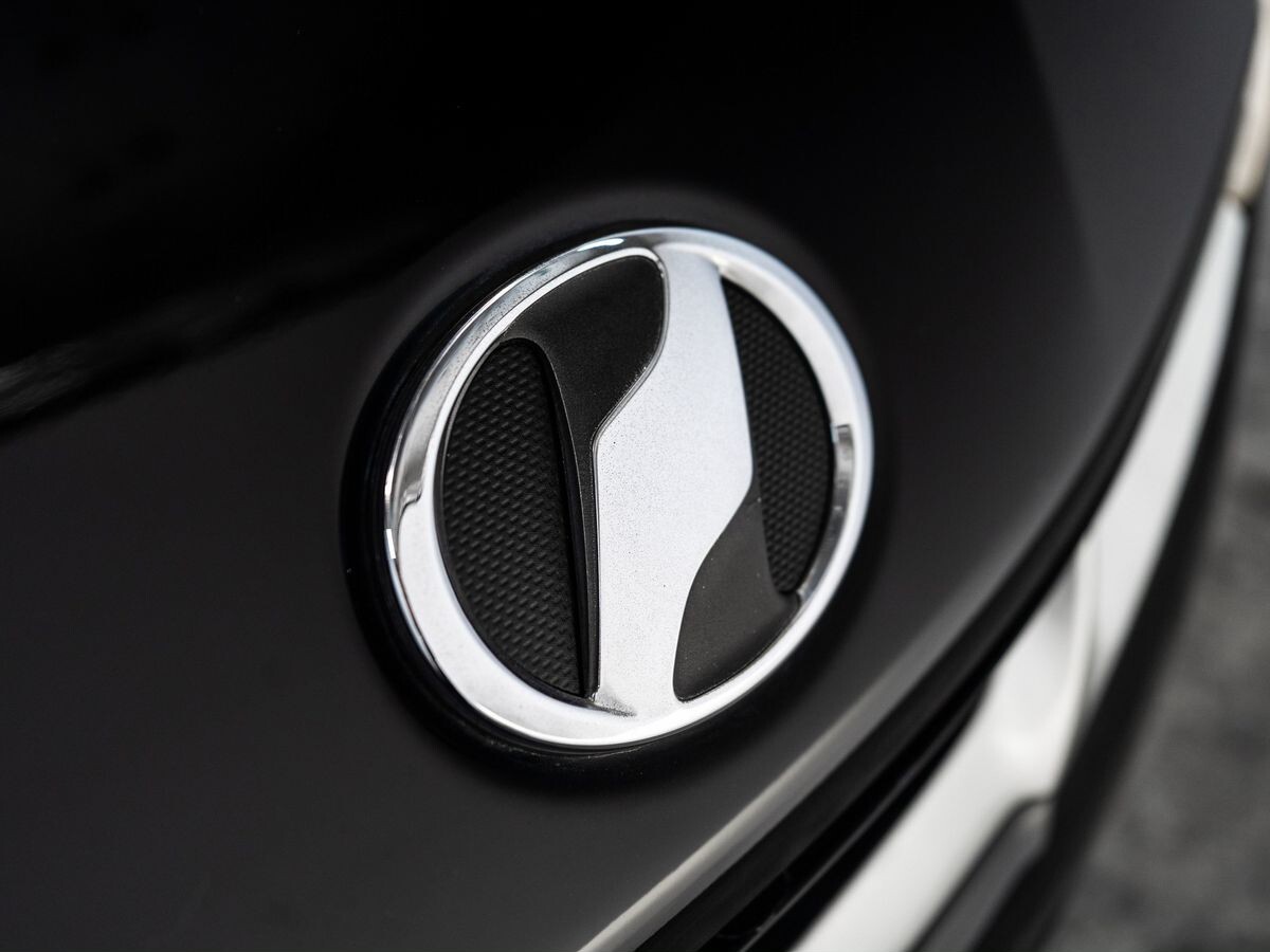 Toyota Wish 2011 - фото автомобиля
