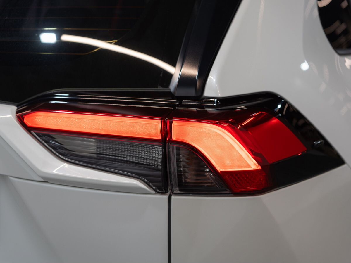 Toyota RAV4 2020 - фото автомобиля