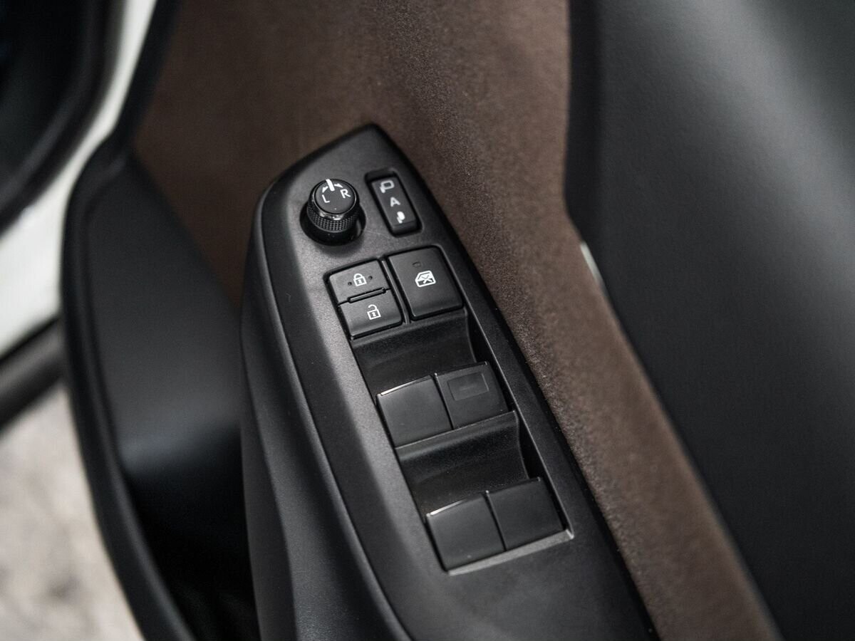 Toyota Yaris Cross 2020 - фото автомобиля