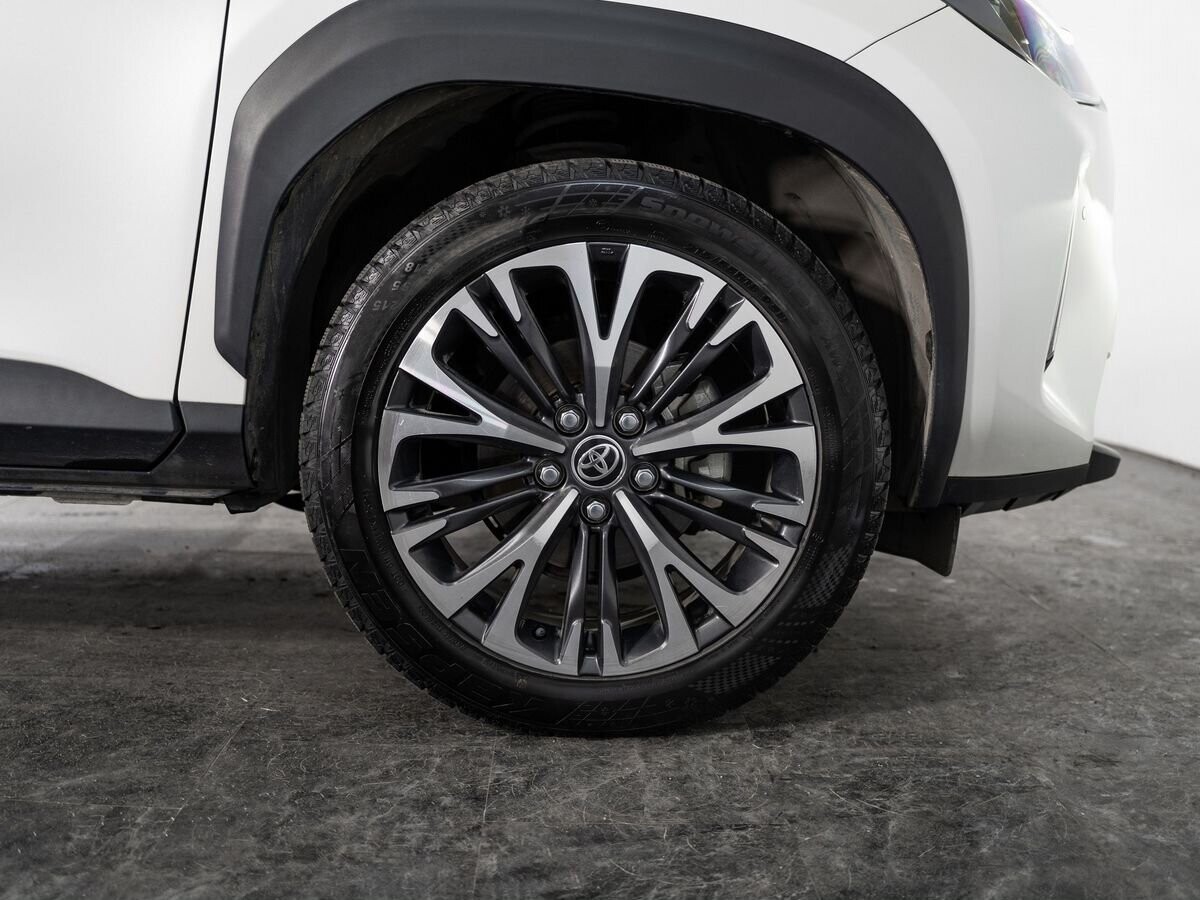 Toyota Yaris Cross 2020 - фото автомобиля