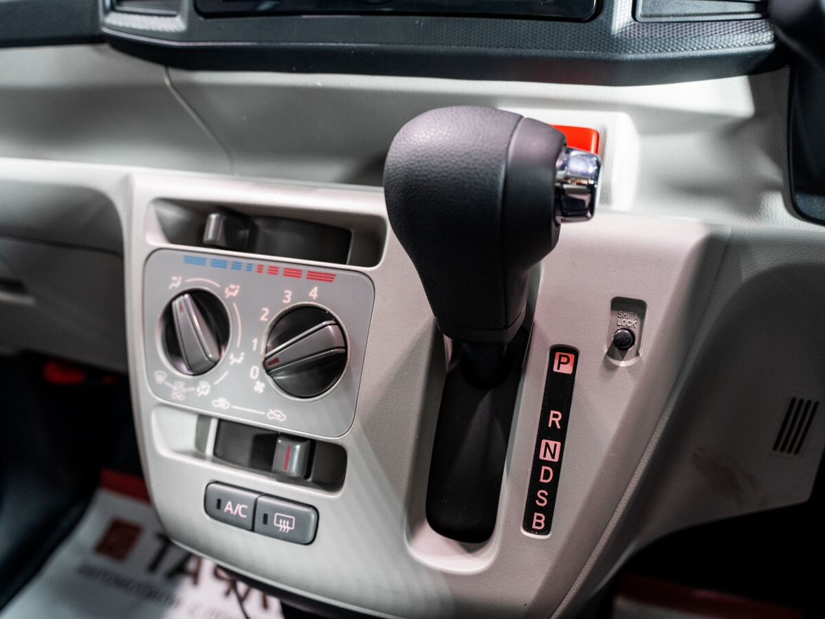 Daihatsu Mira e:S 2018 - фото автомобиля