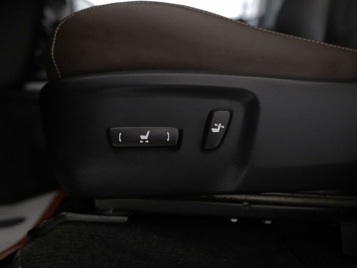 Toyota Fortuner 2018 - фото автомобиля