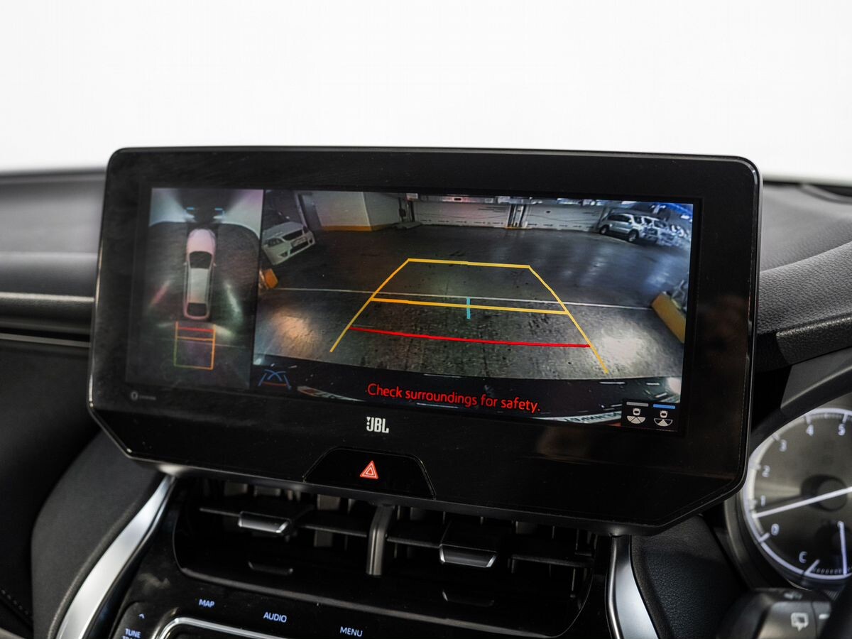 Toyota Harrier 2020 - фото автомобиля