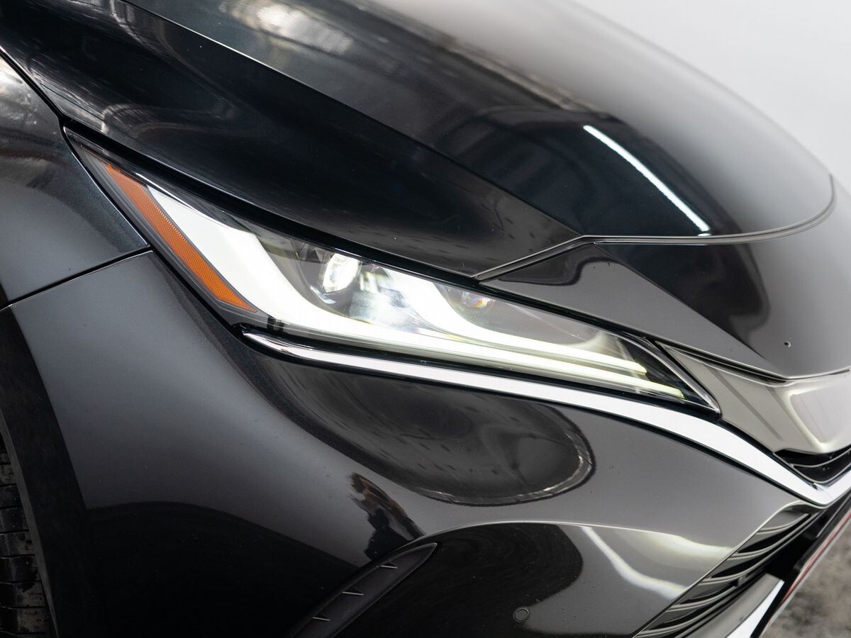 Toyota Harrier 2020 - фото автомобиля