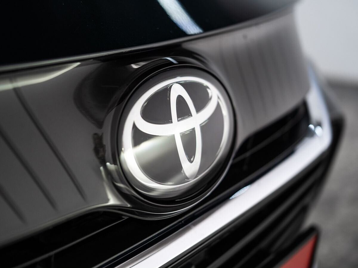 Toyota Harrier 2020 - фото автомобиля