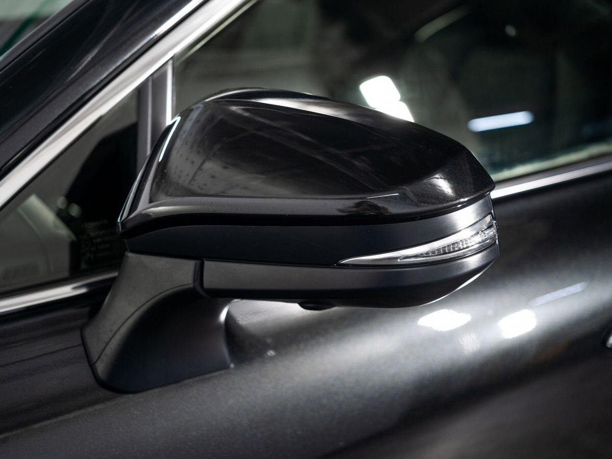 Toyota Harrier 2020 - фото автомобиля