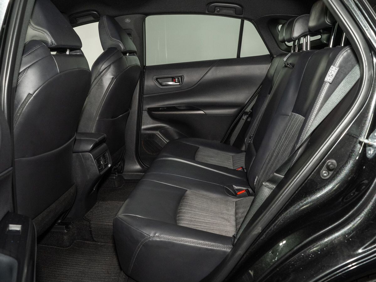 Toyota Harrier 2020 - фото автомобиля