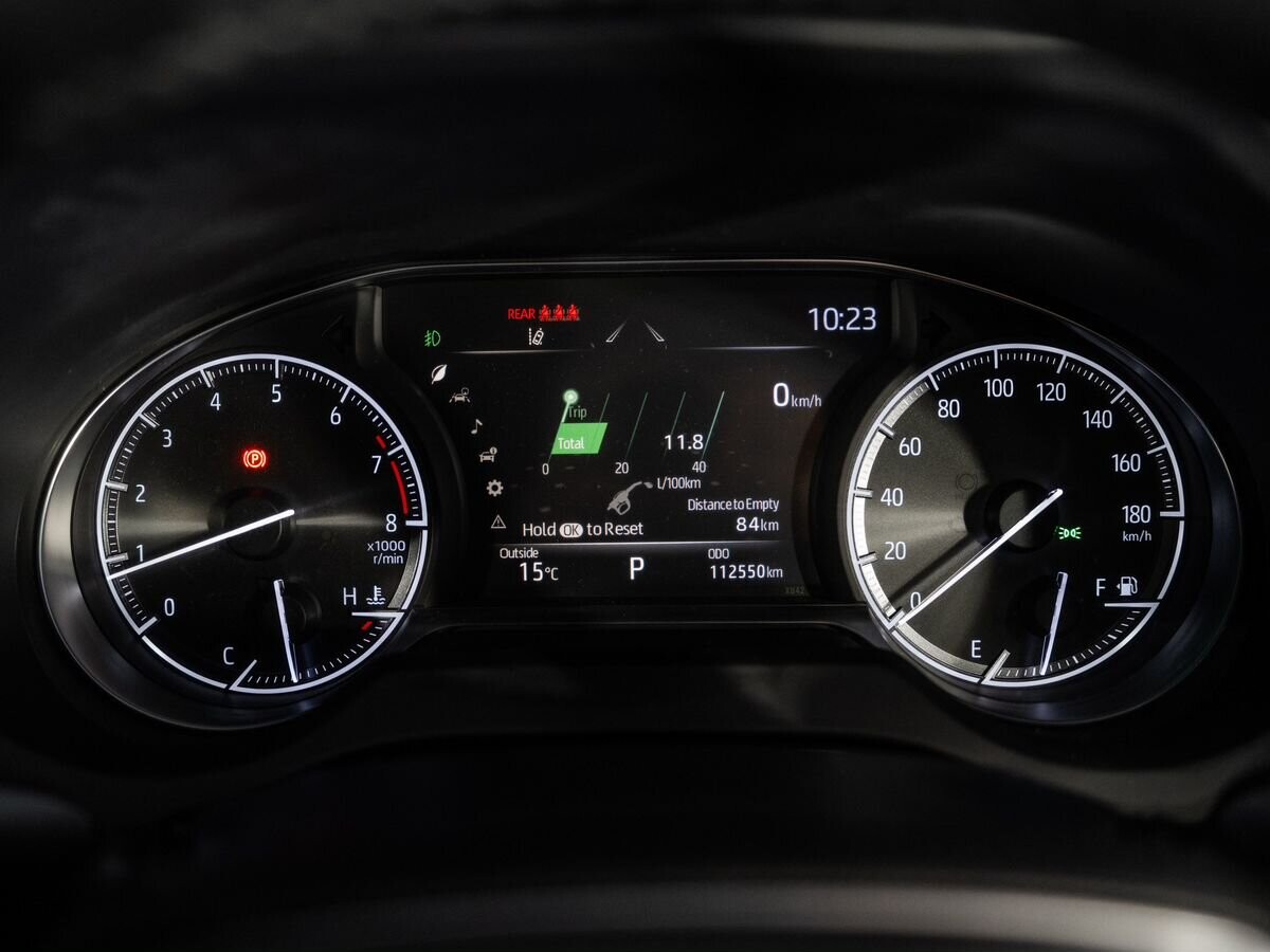 Toyota Harrier 2020 - фото автомобиля
