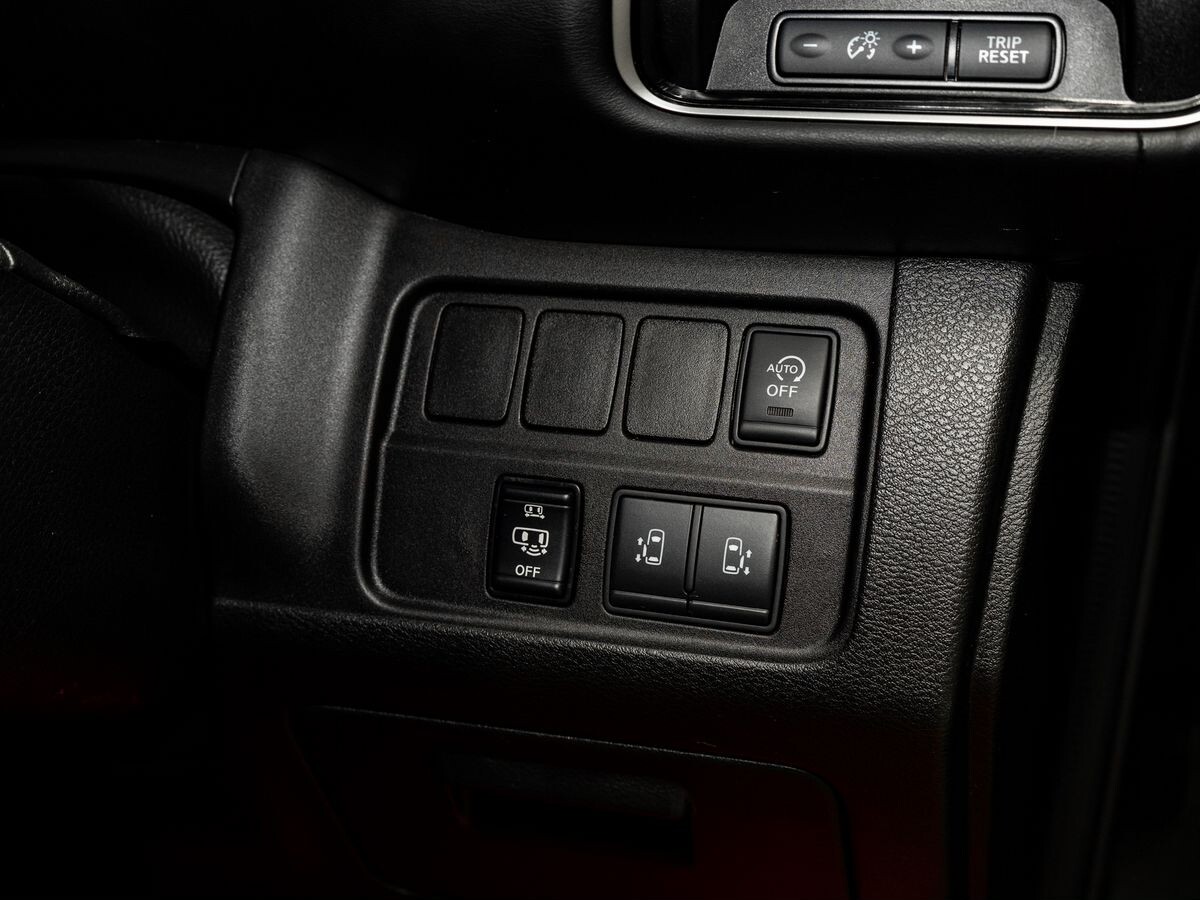Nissan Serena 2019 - фото автомобиля