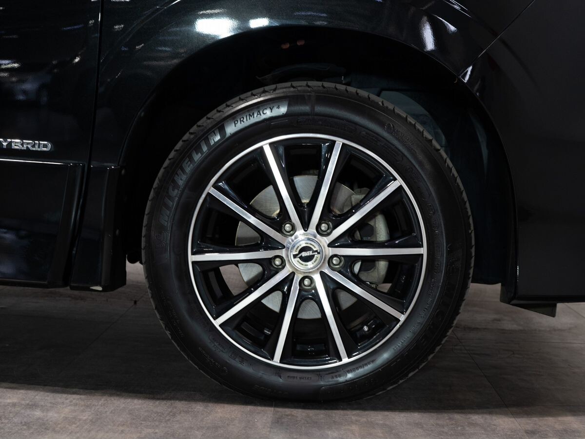 Nissan Serena 2019 - фото автомобиля