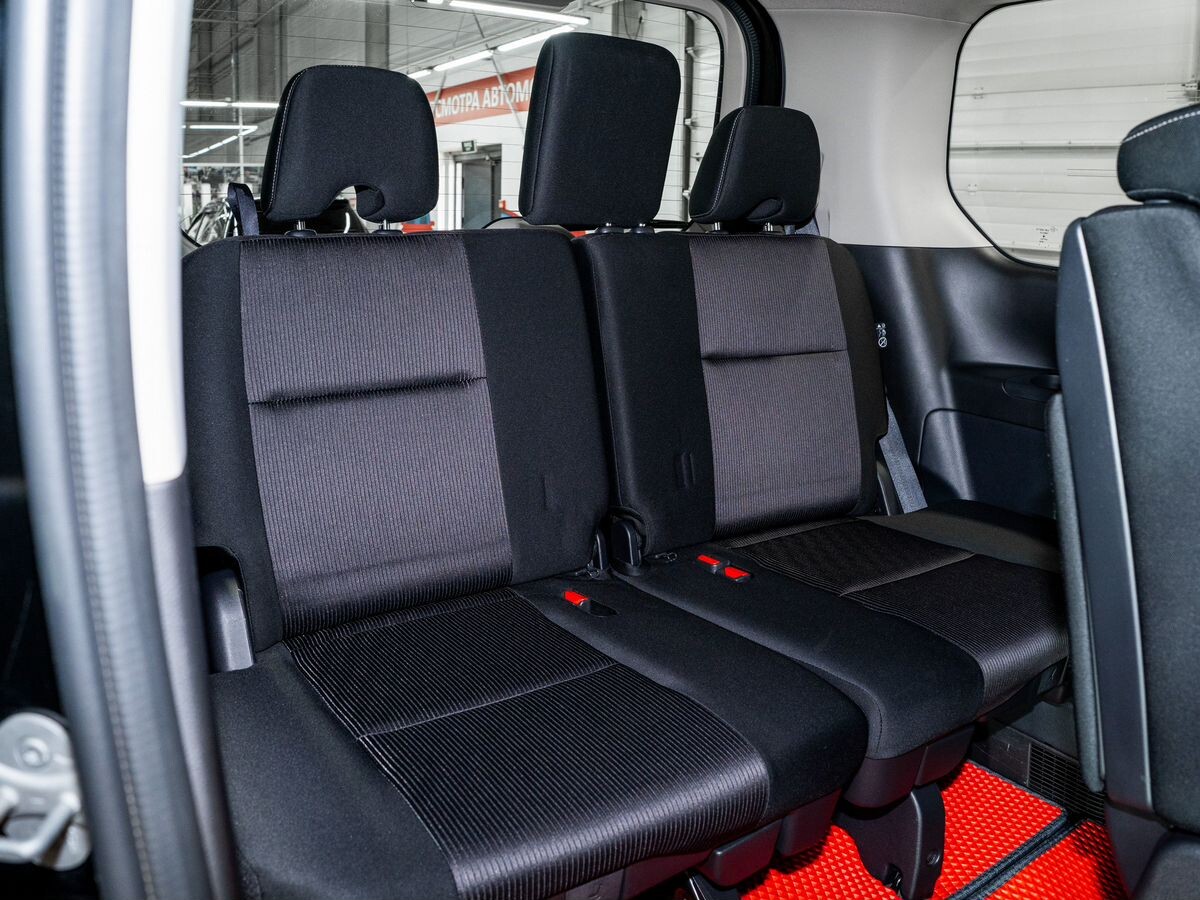 Nissan Serena 2019 - фото автомобиля