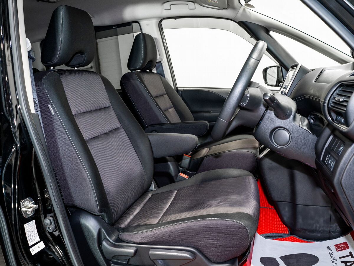 Nissan Serena 2019 - фото автомобиля