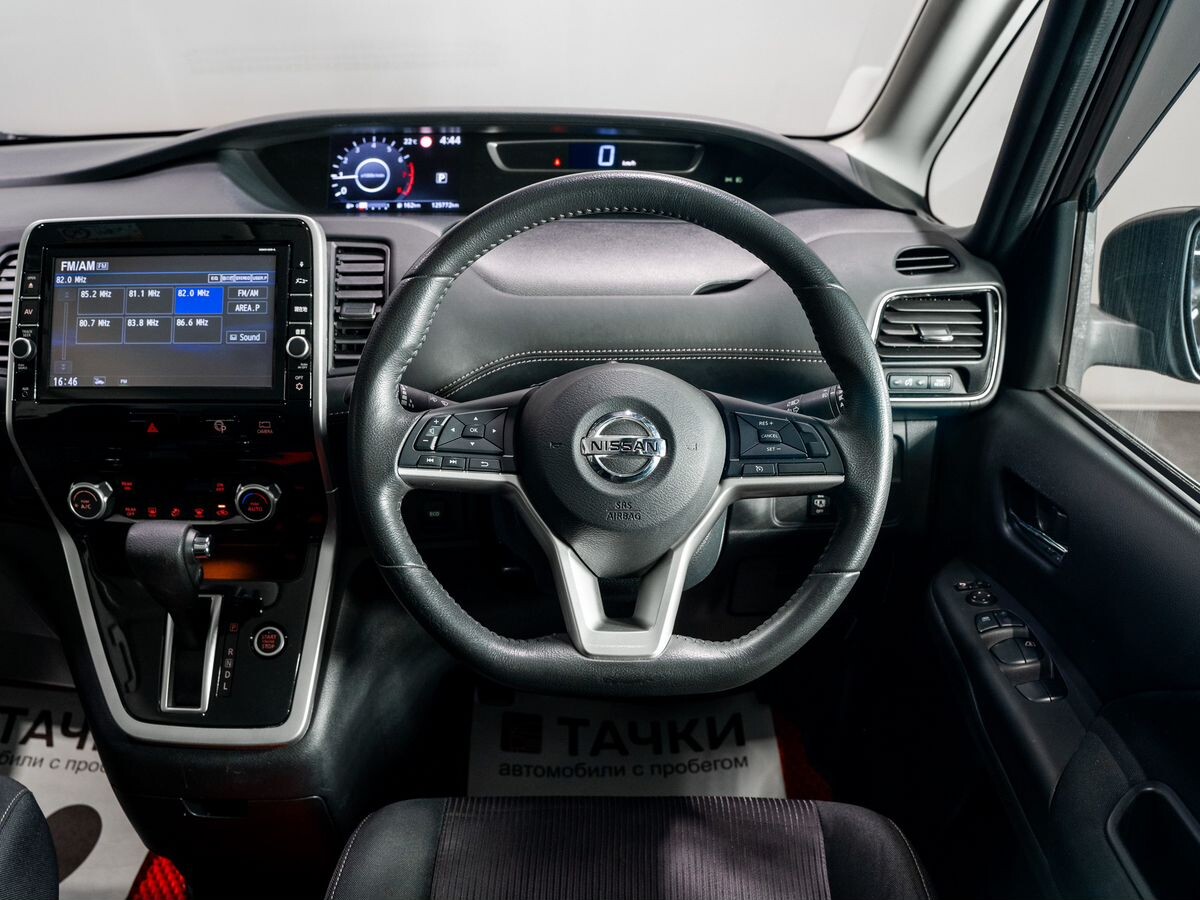 Nissan Serena 2019 - фото автомобиля