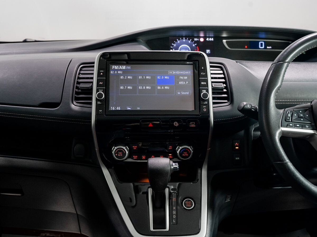Nissan Serena 2019 - фото автомобиля
