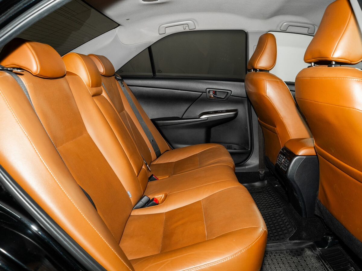 Toyota Camry 2016 - фото автомобиля