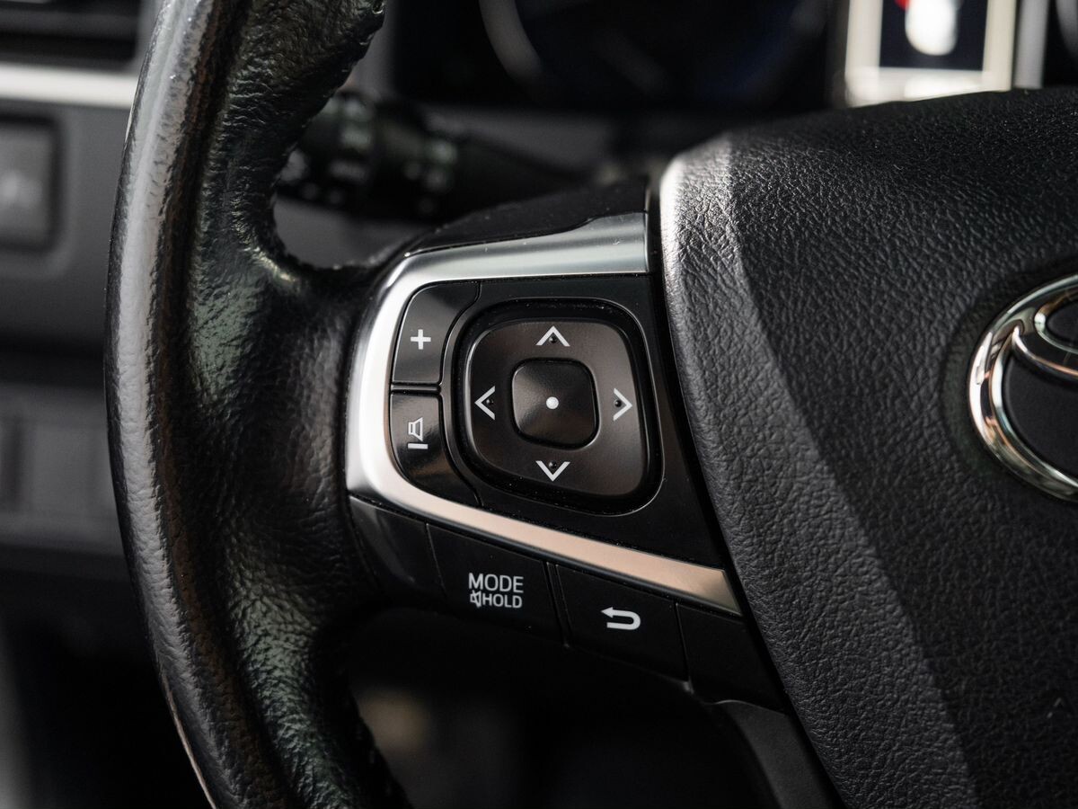 Toyota Camry 2016 - фото автомобиля