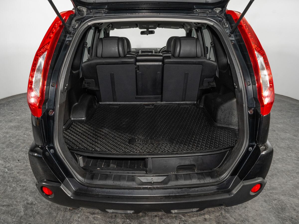 Nissan X-Trail 2011 - фото автомобиля