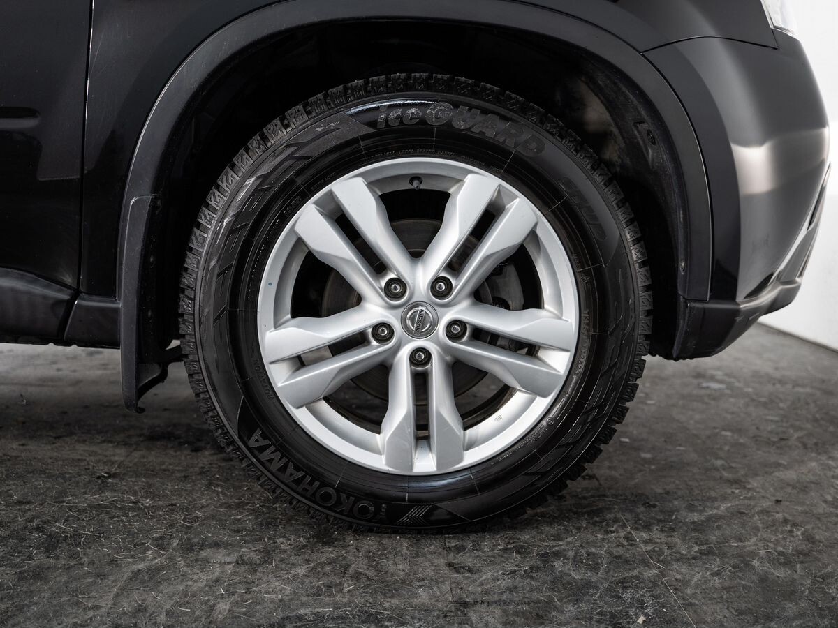 Nissan X-Trail 2011 - фото автомобиля
