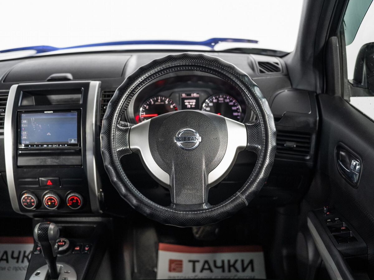 Nissan X-Trail 2011 - фото автомобиля
