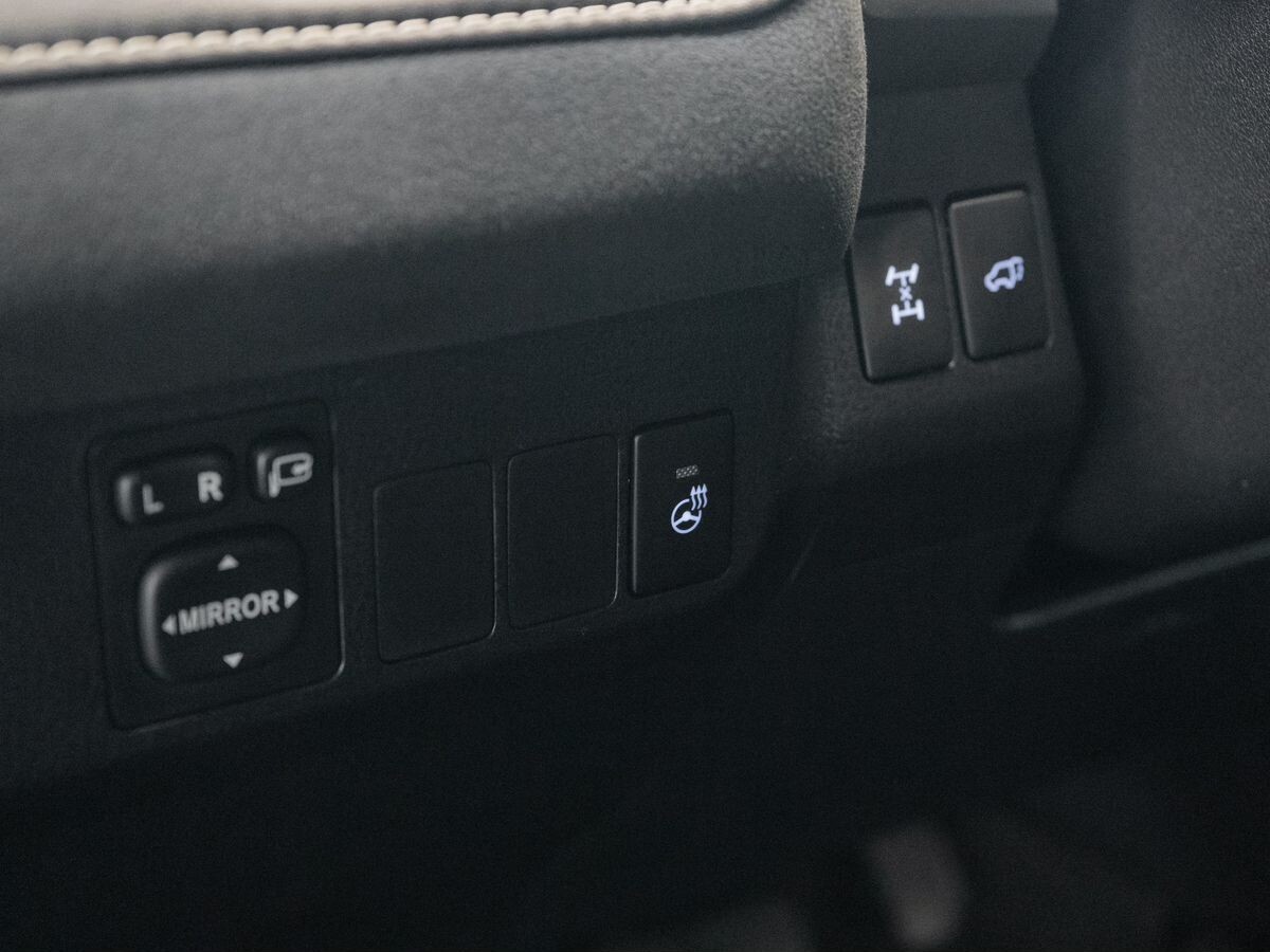 Toyota RAV4 2016 - фото автомобиля