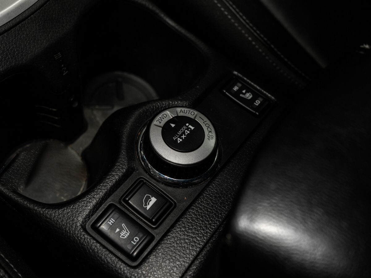 Nissan X-Trail 2015 - фото автомобиля