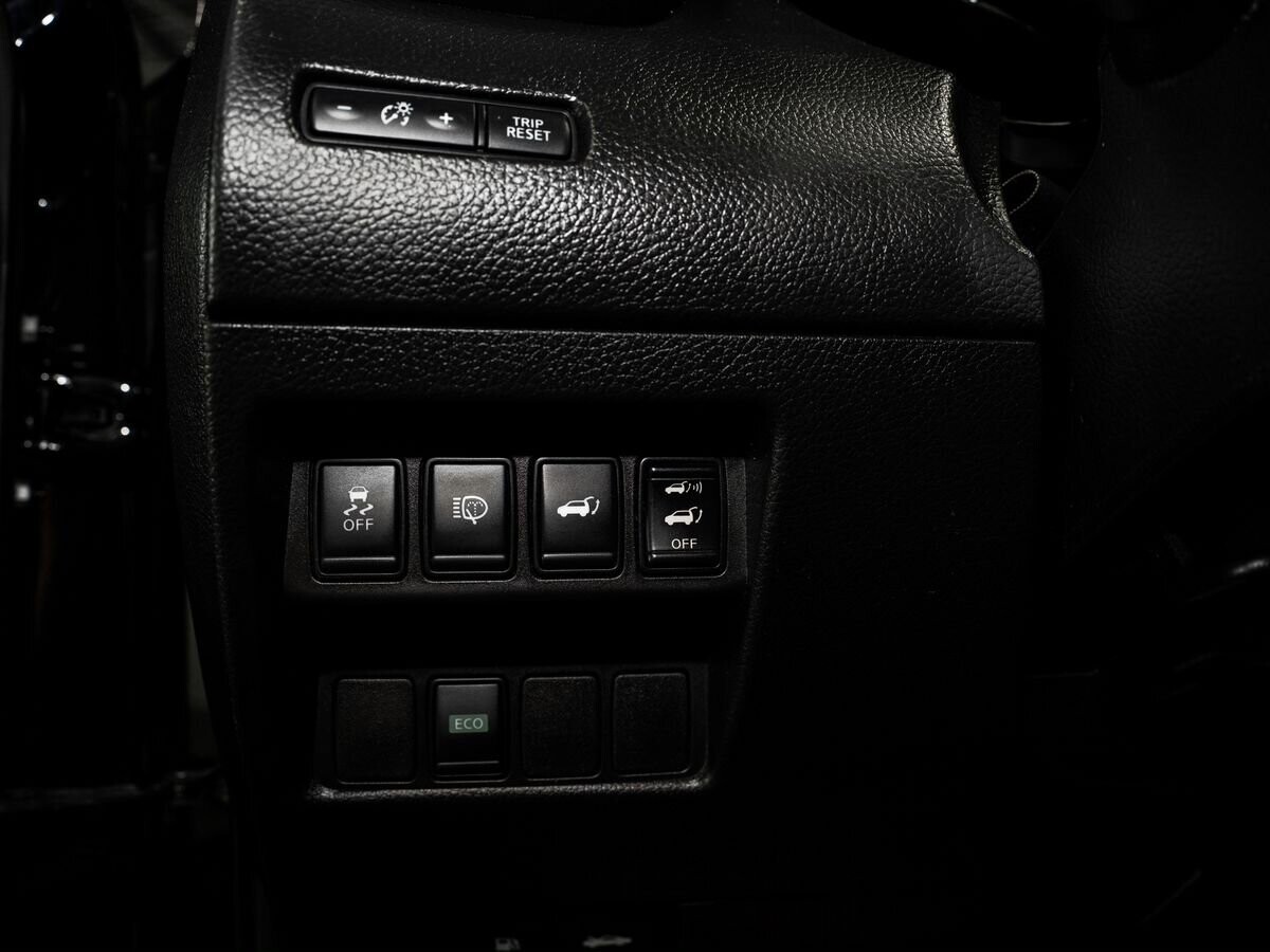 Nissan X-Trail 2015 - фото автомобиля
