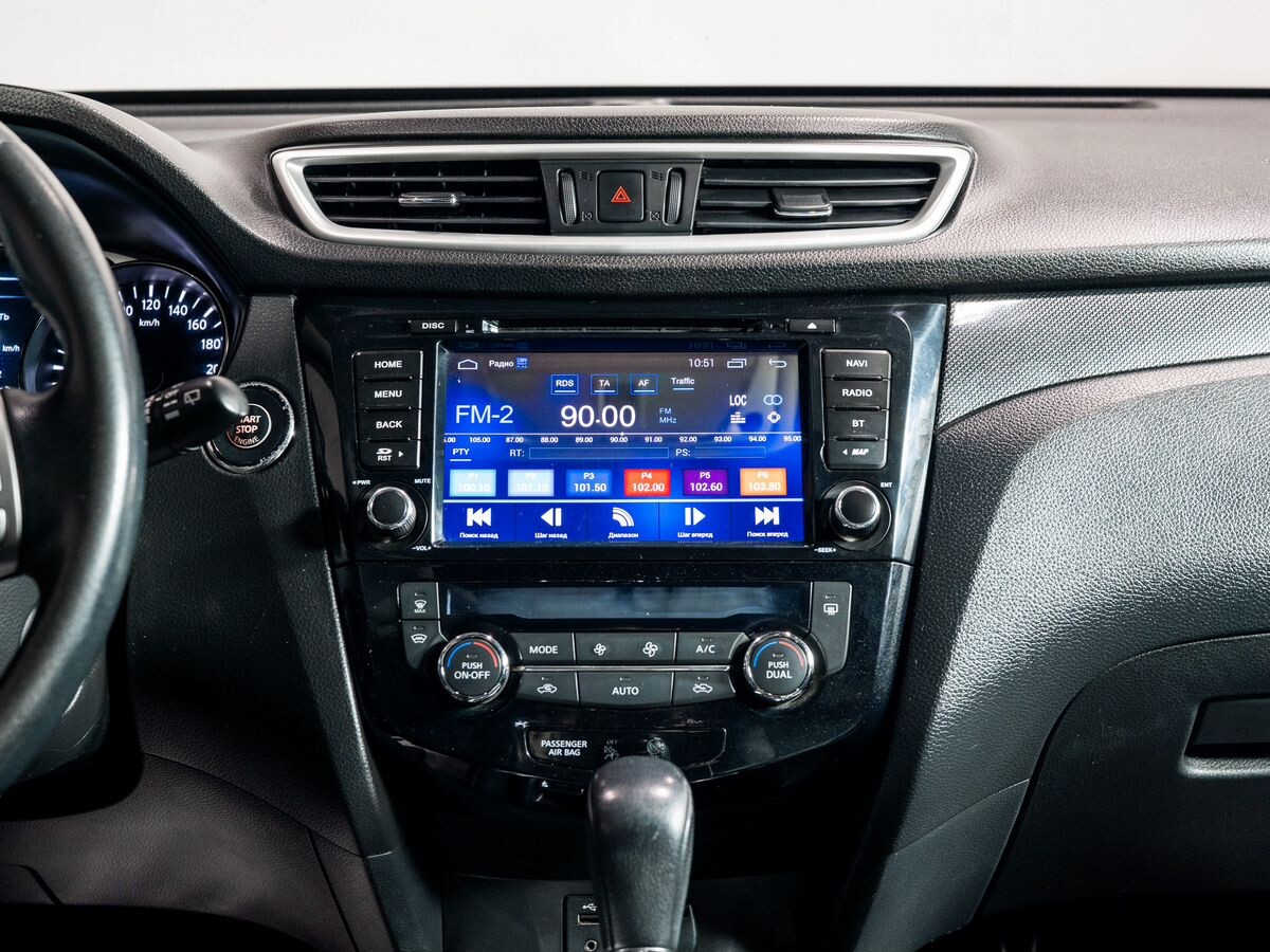 Nissan X-Trail 2015 - фото автомобиля