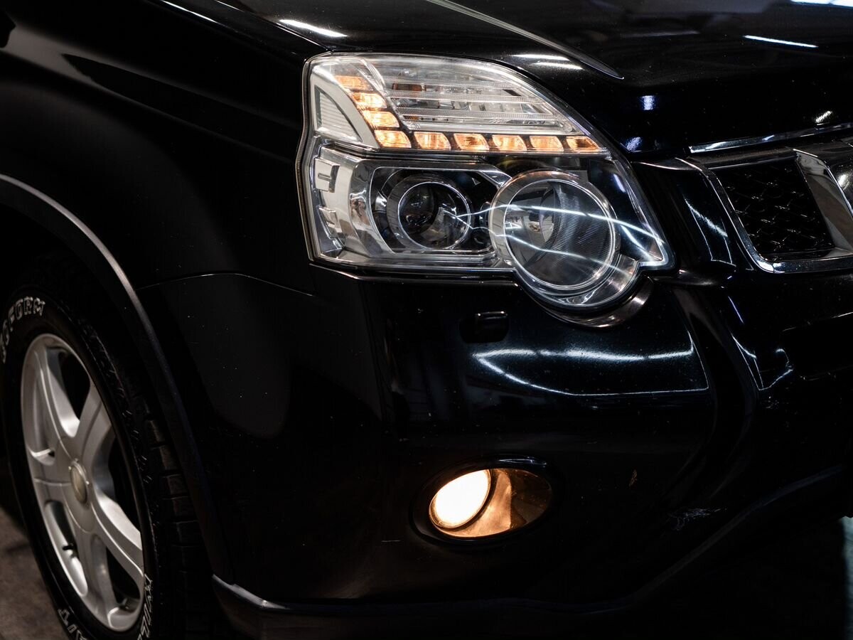 Nissan X-Trail 2011 - фото автомобиля