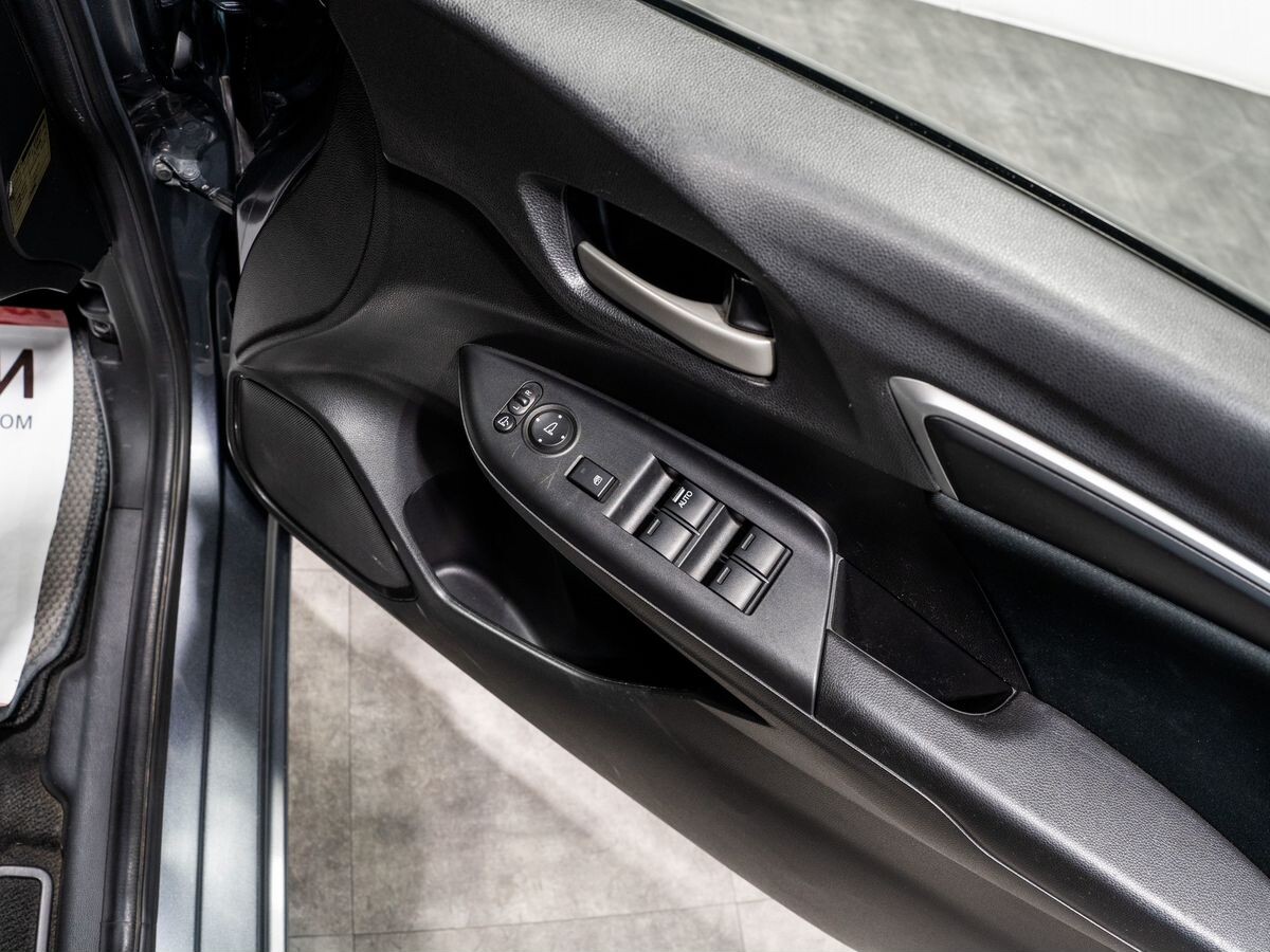 Honda Fit 2019 - фото автомобиля