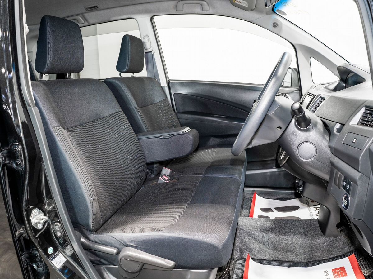Daihatsu Move 2011 - фото автомобиля