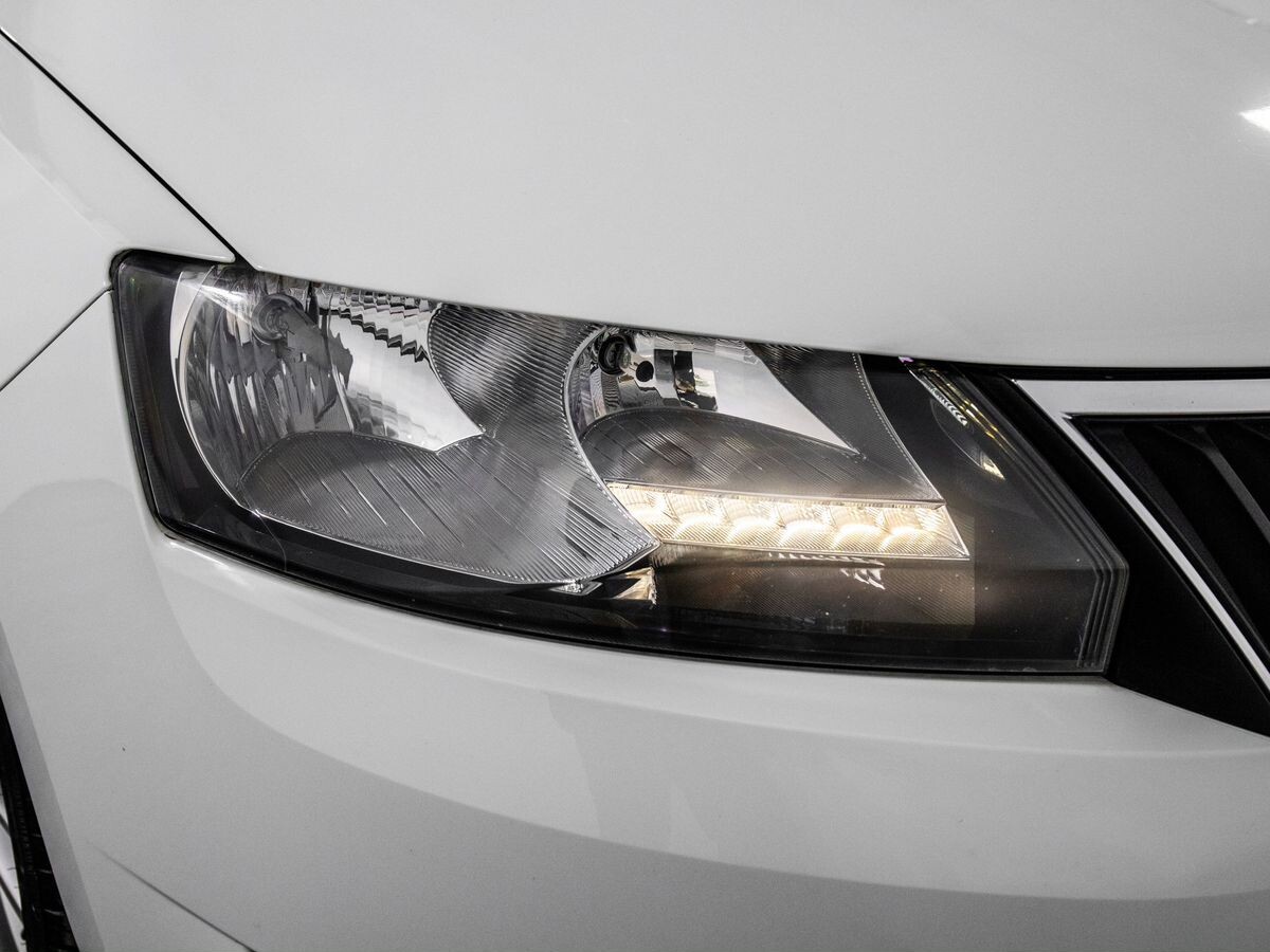 Skoda Rapid 2017 - фото автомобиля