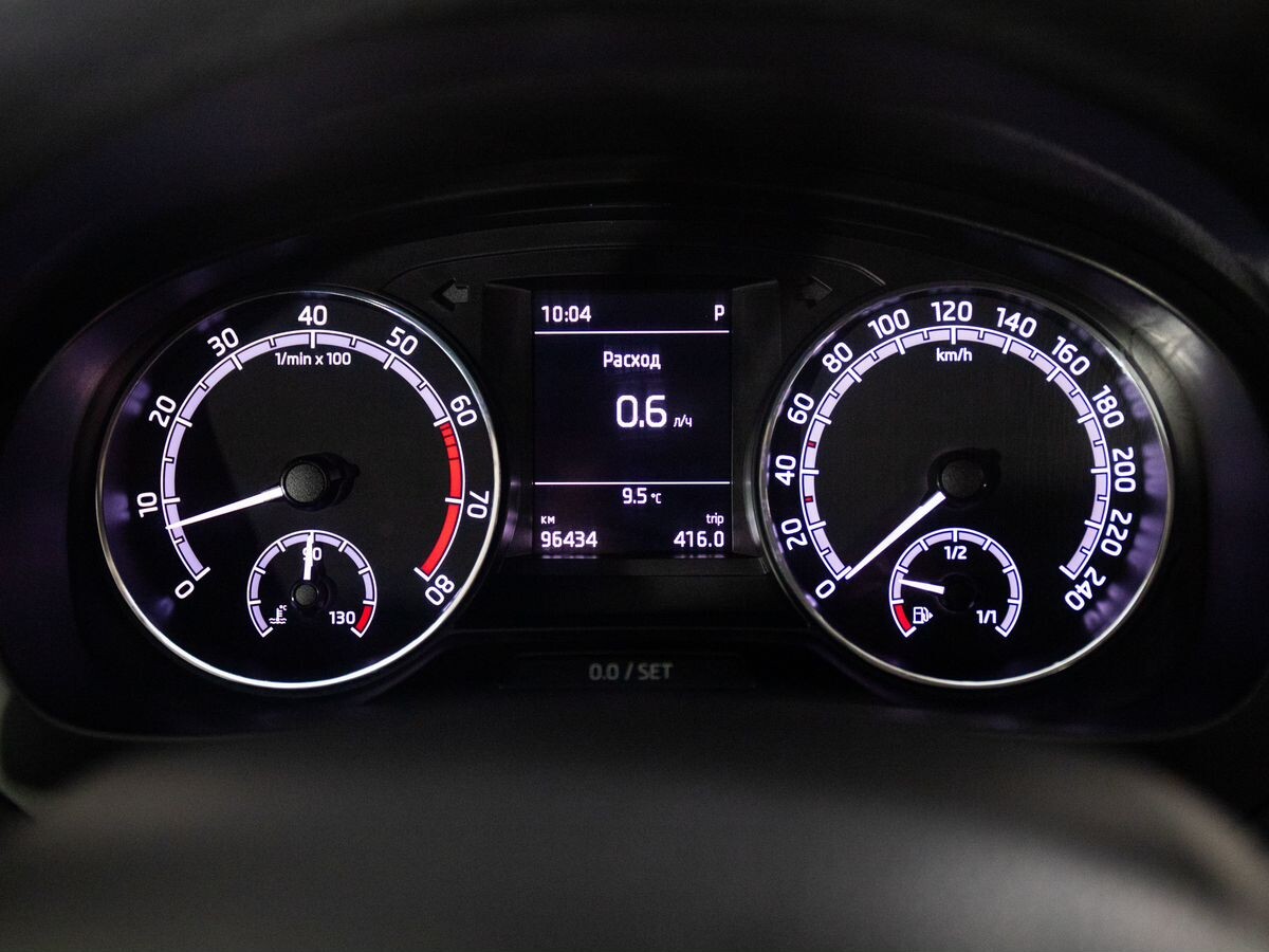 Skoda Rapid 2017 - фото автомобиля