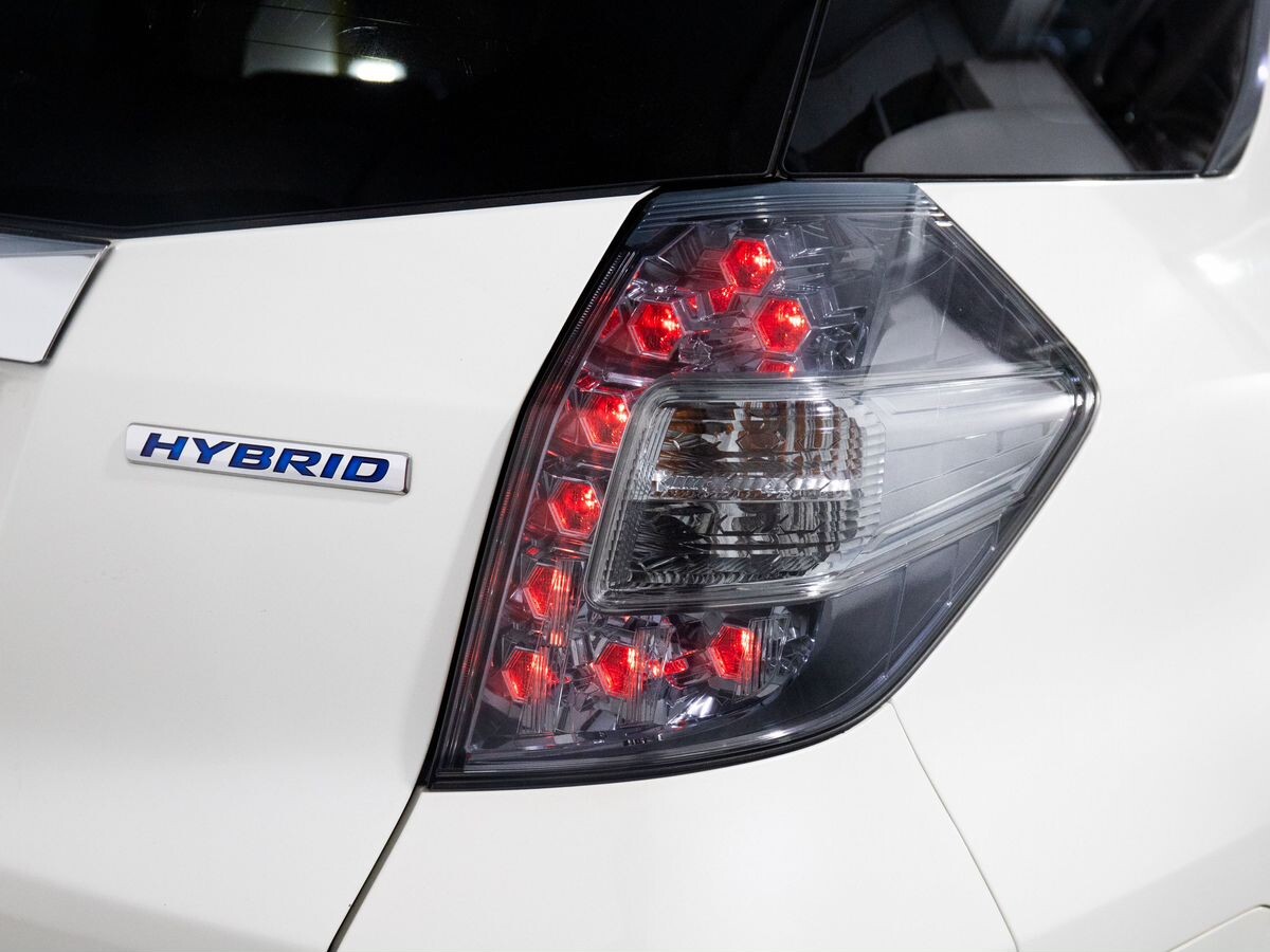 Honda Fit Shuttle 2012 - фото автомобиля