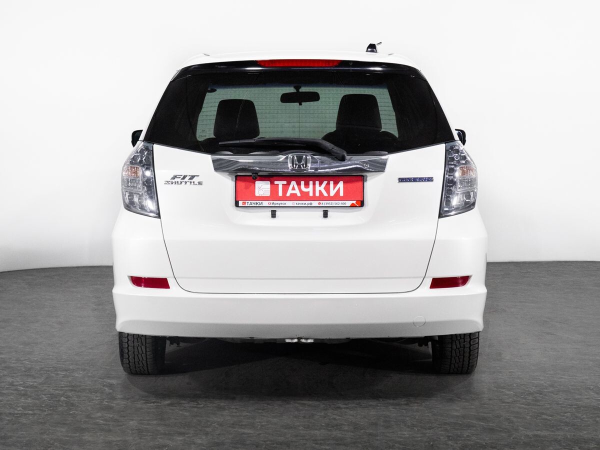 Honda Fit Shuttle 2012 - фото автомобиля