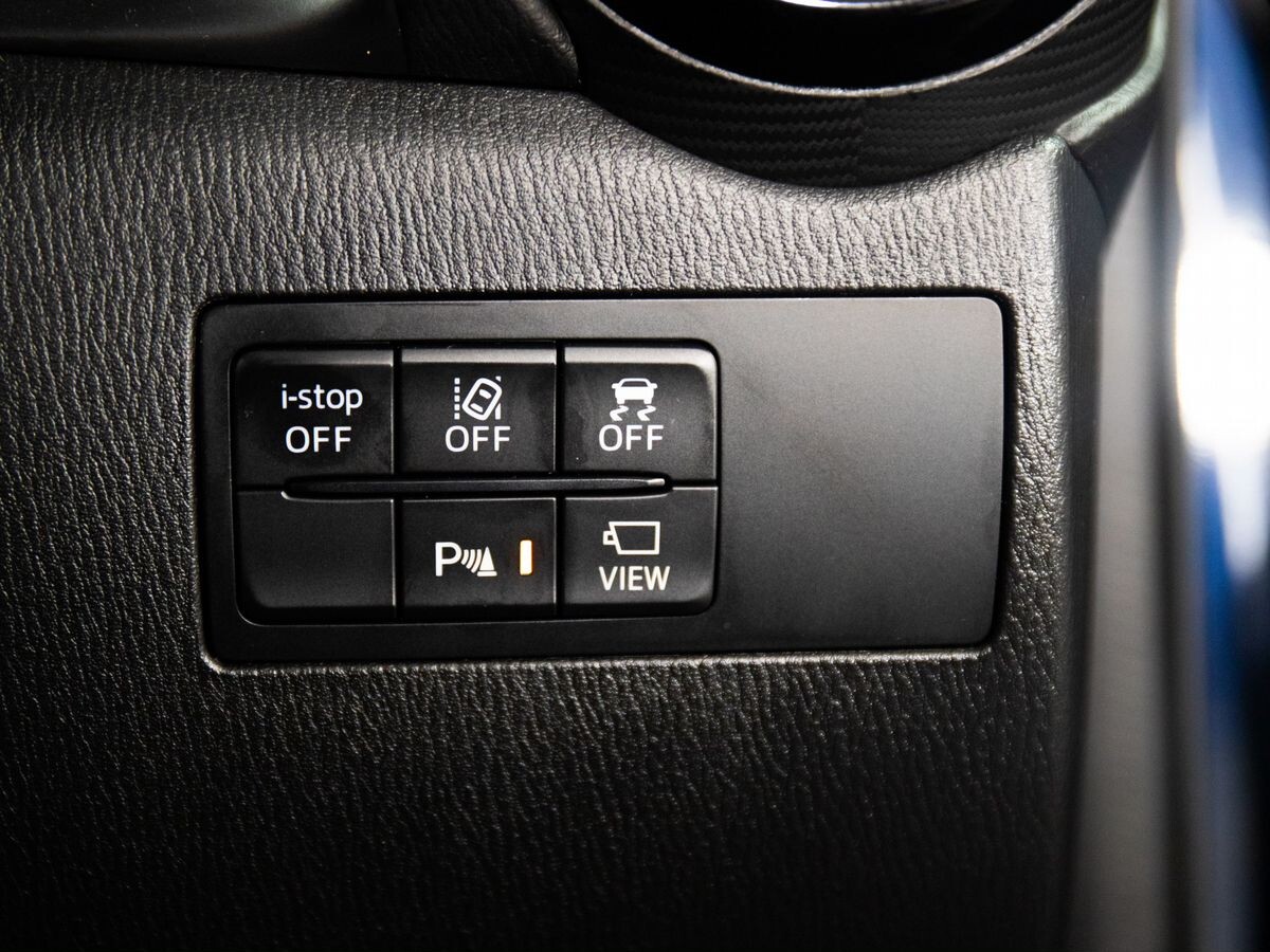 Mazda Demio 2019 - фото автомобиля