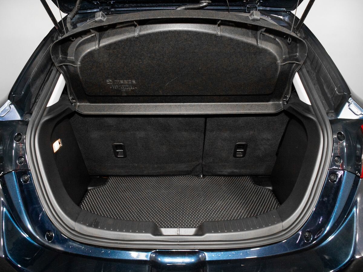Mazda Demio 2019 - фото автомобиля