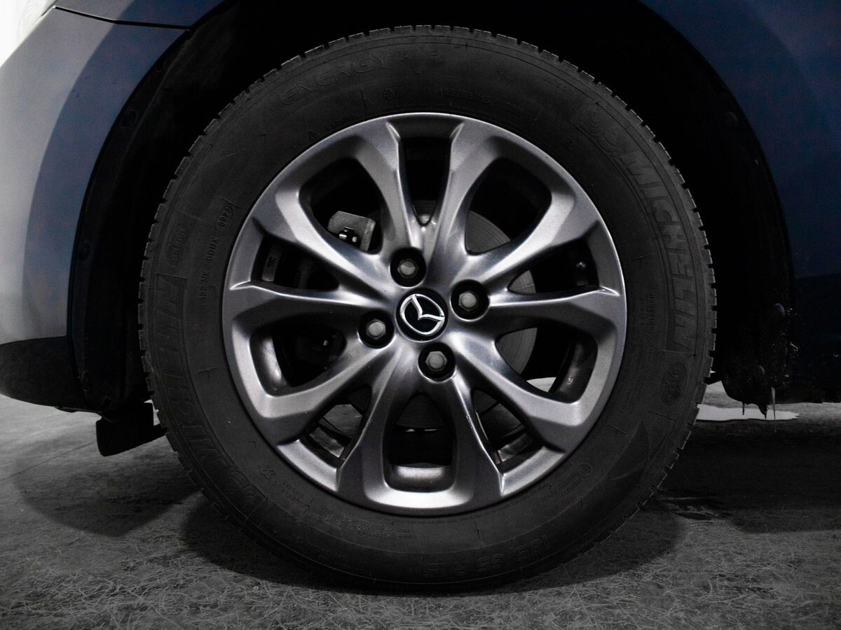 Mazda Demio 2019 - фото автомобиля