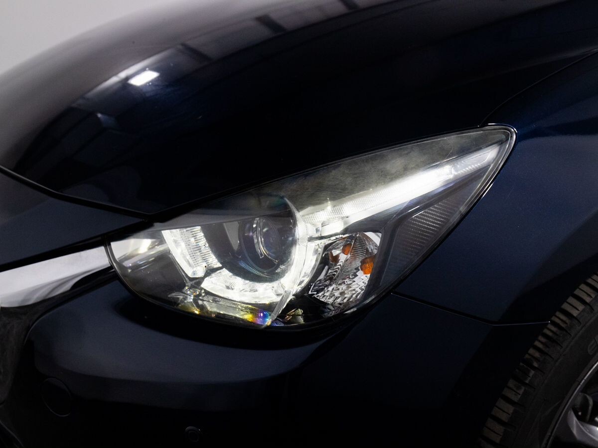Mazda Demio 2019 - фото автомобиля