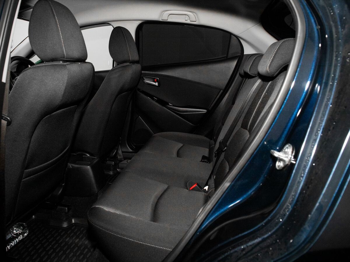 Mazda Demio 2019 - фото автомобиля