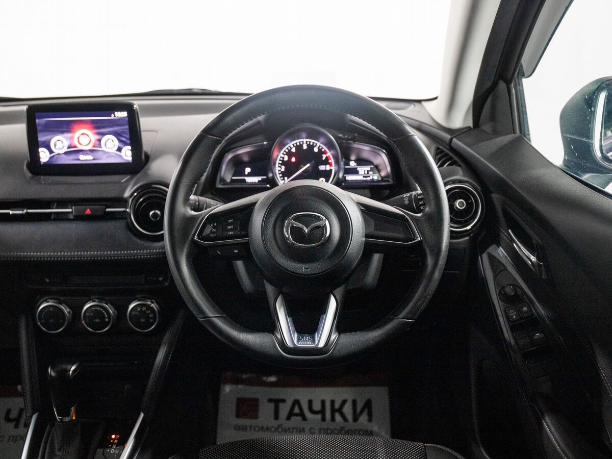 Mazda Demio 2019 - фото автомобиля