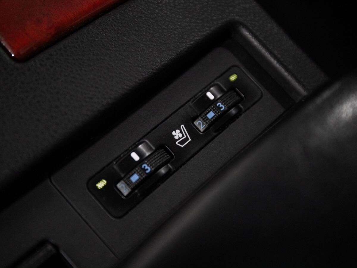 Lexus RX450h 2011 - фото автомобиля