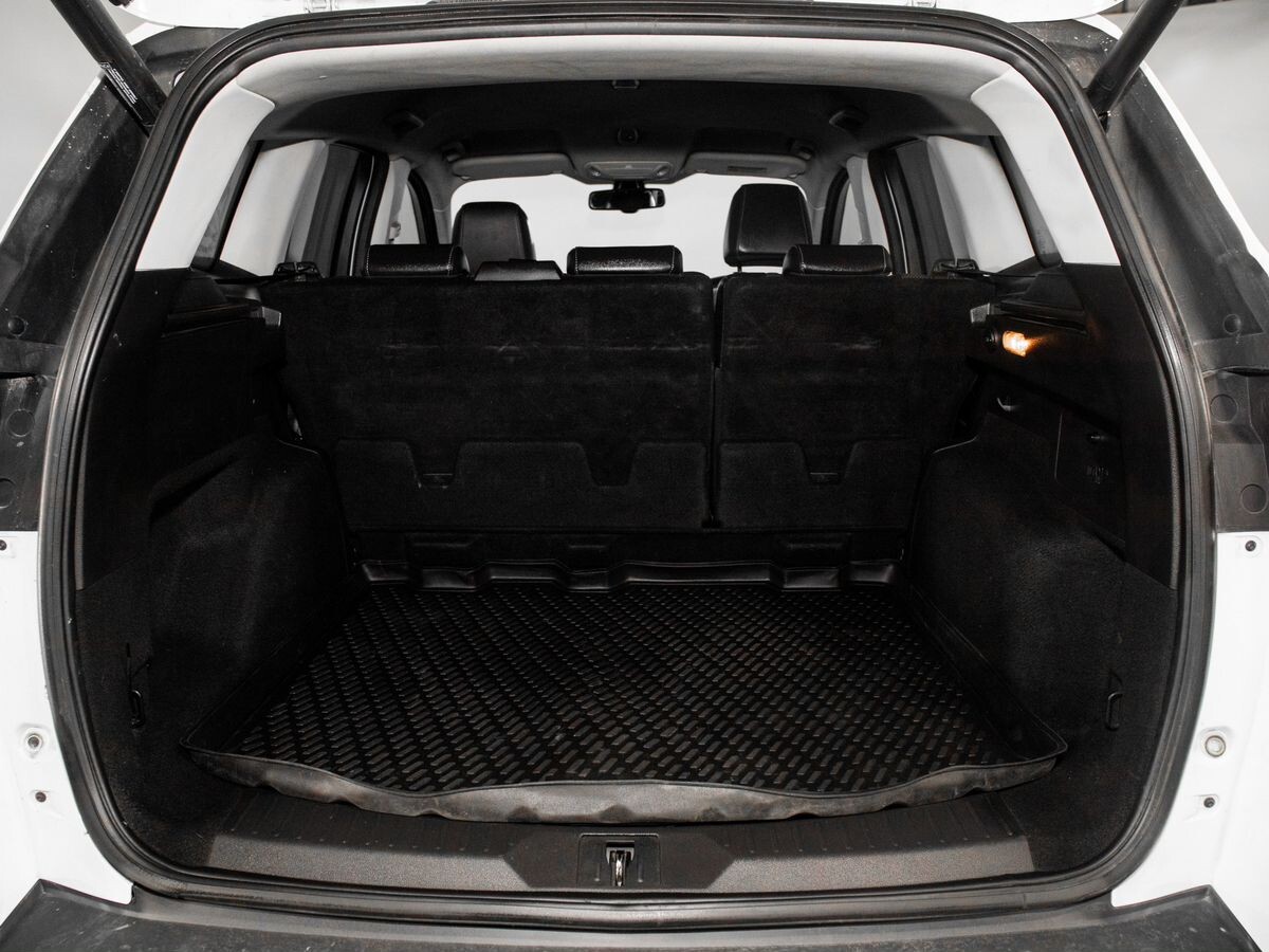 Ford Kuga 2013 - фото автомобиля