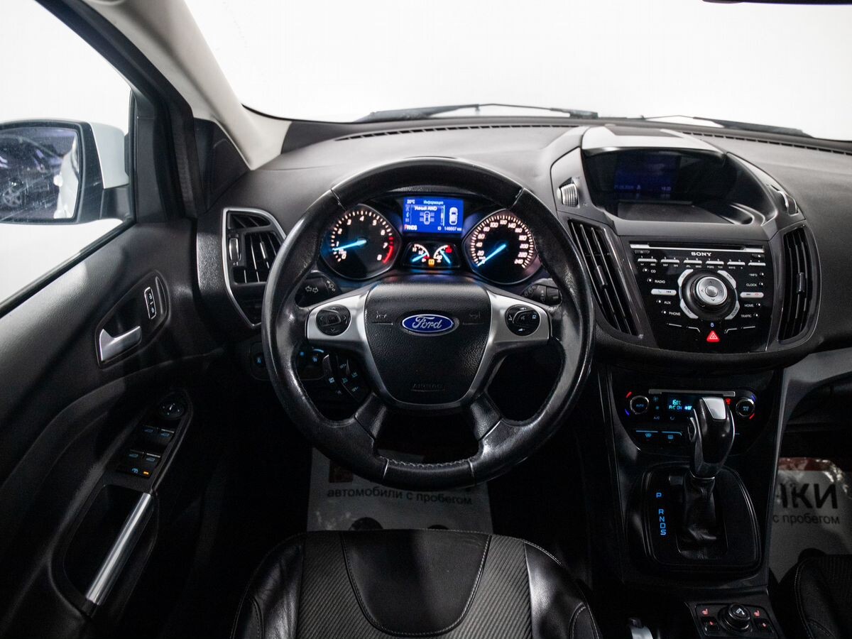 Ford Kuga 2013 - фото автомобиля