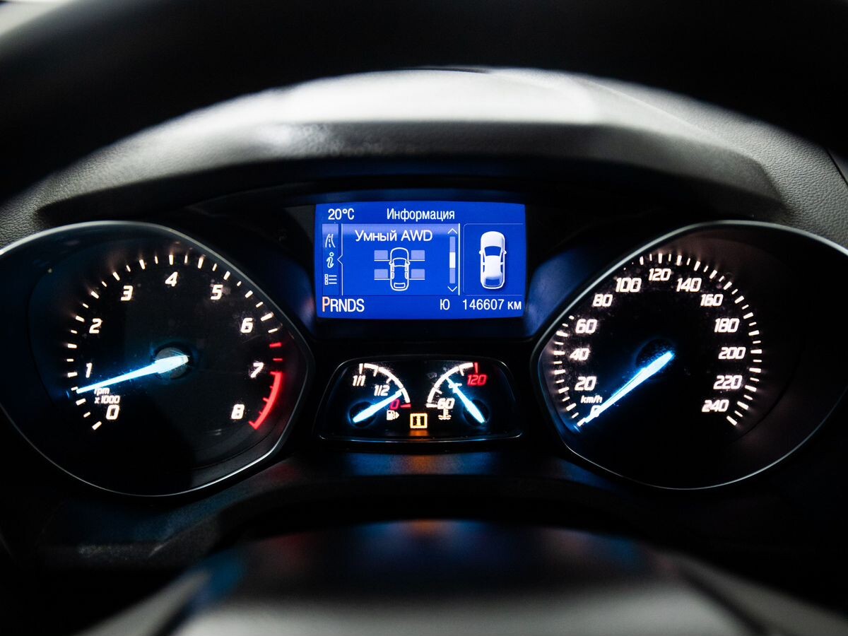 Ford Kuga 2013 - фото автомобиля
