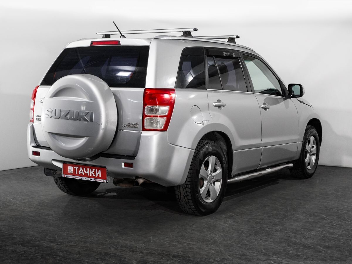 Suzuki Grand Vitara 2011 - фото автомобиля