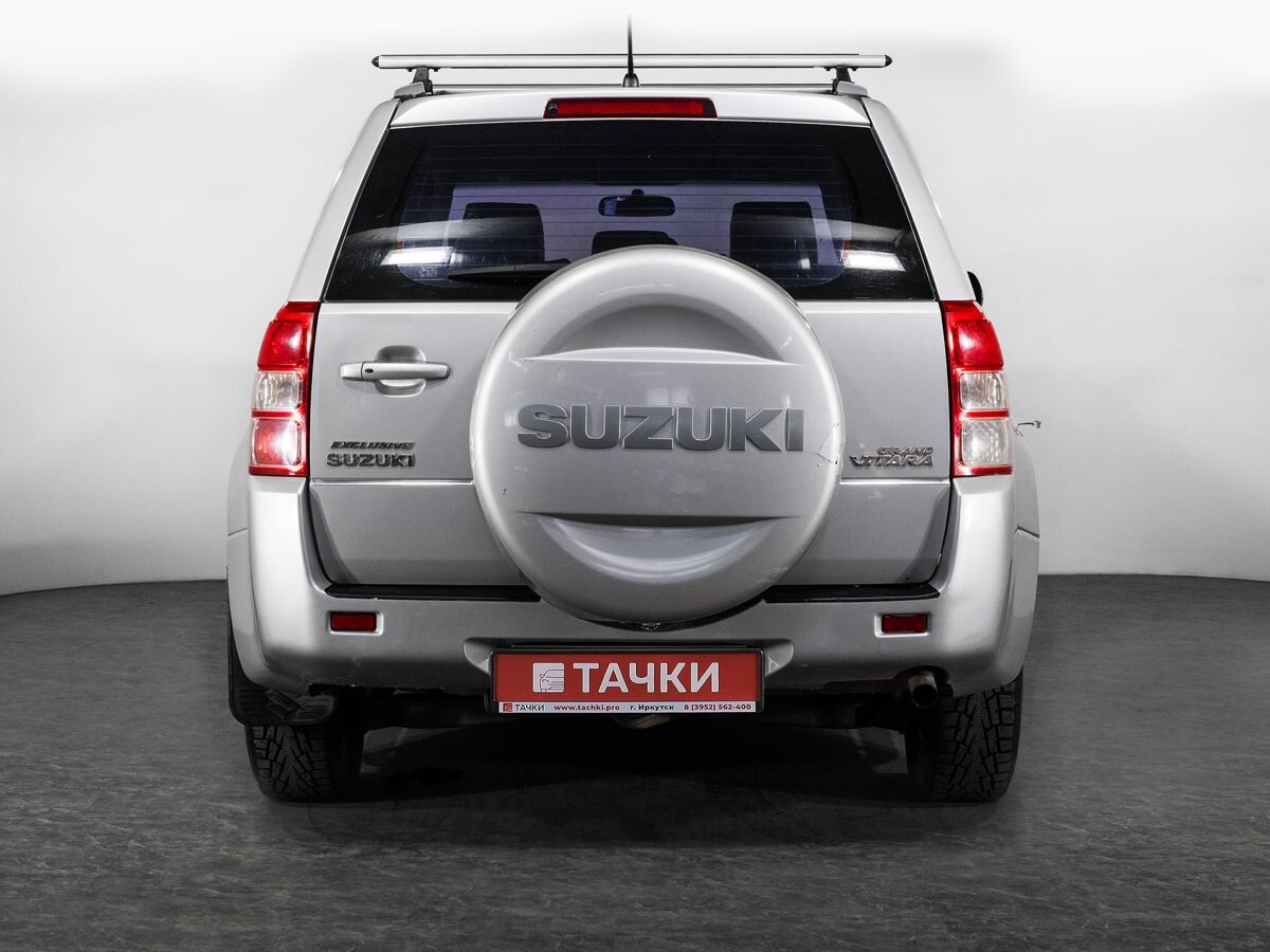 Suzuki Grand Vitara 2011 - фото автомобиля