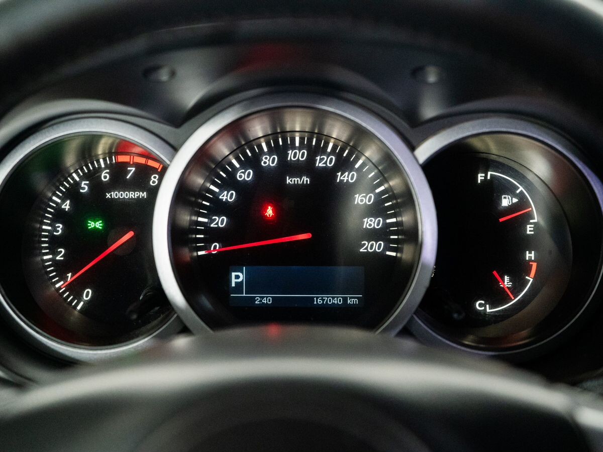 Suzuki Grand Vitara 2011 - фото автомобиля
