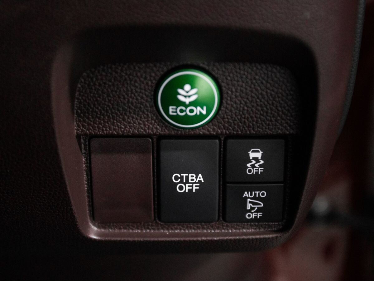 Honda N-ONE 2015 - фото автомобиля